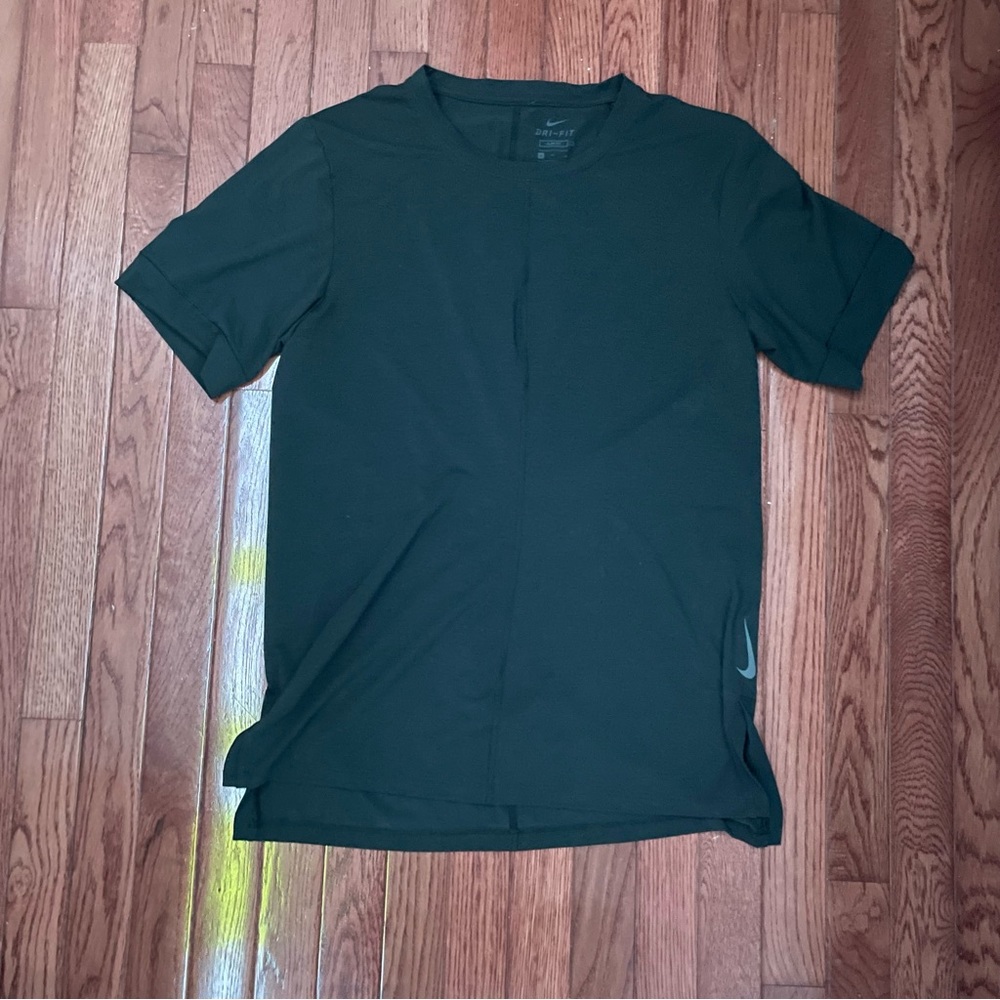 Nike Yoga Tee